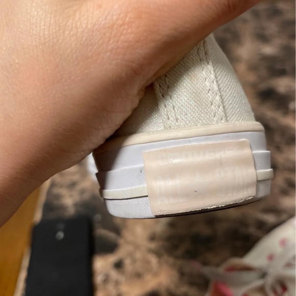Converse All STAR  loopholes sparkly juniors shoes  in good condition size 2 - Picture 5 of 8